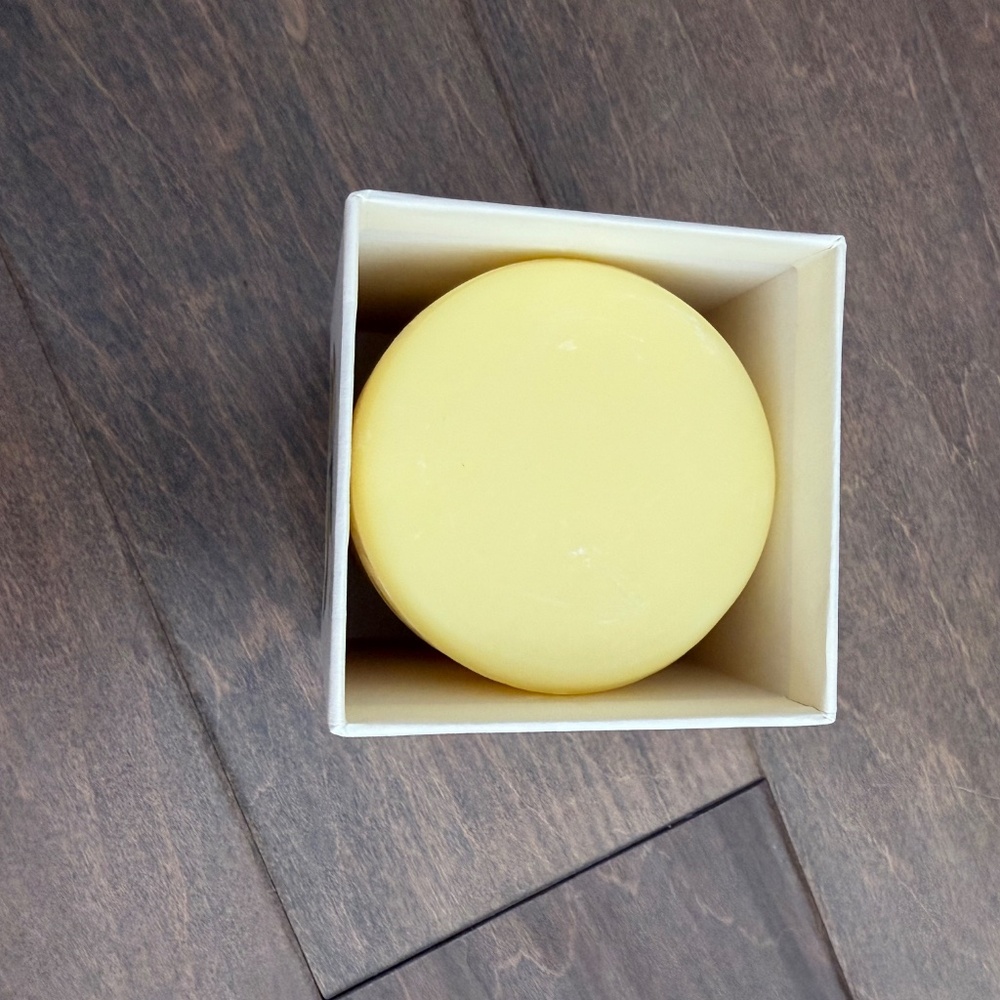 Fine Vegetable Italian Lemon Soap - Picture 2 of 6